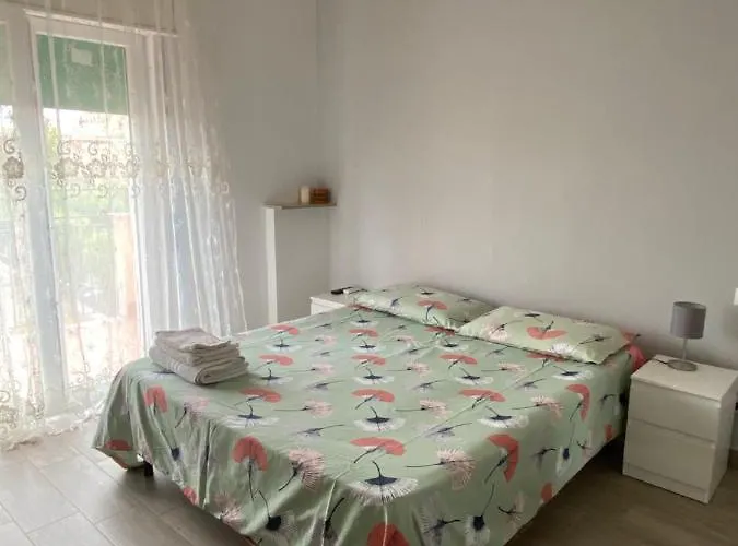 Bed & Breakfast Tres Joli 4*